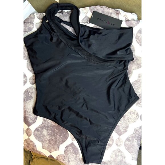 Be Wicked Black One-Shoulder Cutout Swimsuit Nylon/Lycra Size S Womens Swimwear - Picture 3 of 6